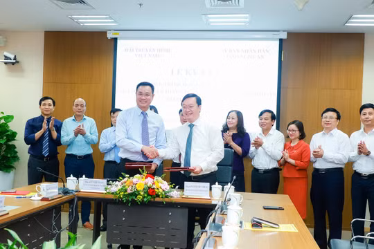 Phối hợp để nâng cao năng lực sản xuất, đẩy nhanh tiến độ chuyển đổi số truyền hình