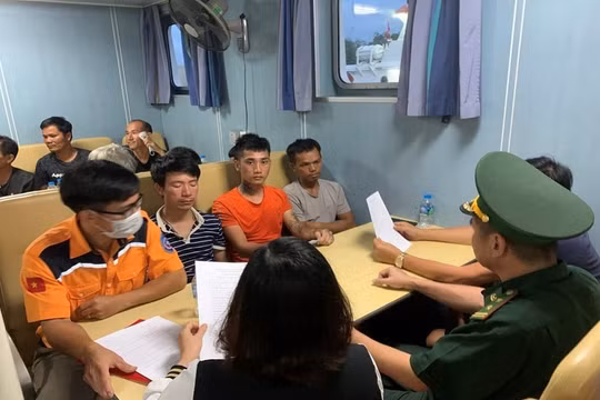 Hỗ trợ cứu nạn thuyền viên tàu Nam Thịnh 126 bị chìm trên vùng biển Hải Phòng