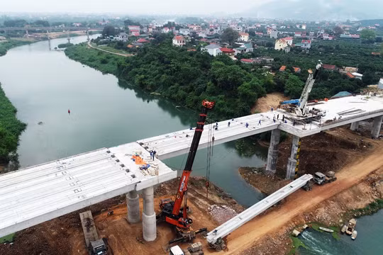 Đề nghị làm rõ trách nhiệm tập thể, cá nhân trong áp dụng mức giá đền bù tại dự án cầu Chũ