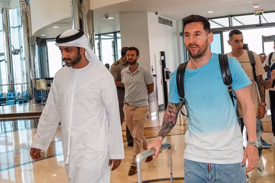 Messi hội quân cùng tuyển Argentina, chạm trán UAE trước thềm World Cup 2022