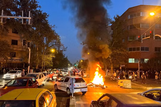 Liên minh châu Âu phạt 29 người Iran và 3 tổ chức