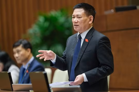 Đại biểu Quốc hội kiến nghị giảm thuế để “hạ nhiệt” giá xăng dầu, Bộ trưởng Bộ Tài chính nói gì?