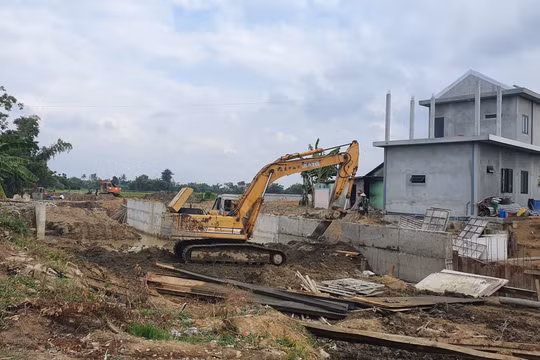 Thừa Thiên Huế: Đã xác định được nguyên nhân khiến nhiều nhà dân bị sụt lún nghiêm trọng