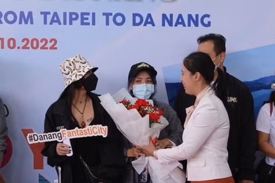 Đà Nẵng đón những du khách Đài Bắc đầu tiên sau dịch COVID-19
