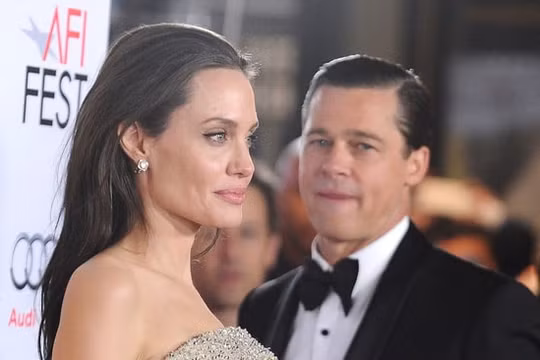 Brad Pitt đệ đơn kiện Angelina Jolie
