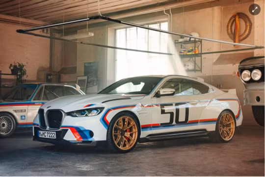 BMW 3.0 CSL tái xuất với diện mạo ấn tượng