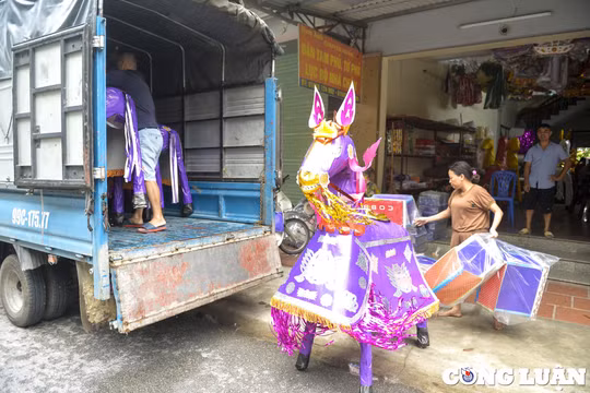 Thủ phủ sản xuất vàng mã lớn nhất miền Bắc nhộn nhịp những ngày cận rằm tháng 7