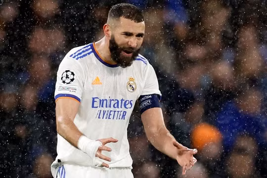 Benzema tái hiện kỷ lục của Ronaldo tại Champions League