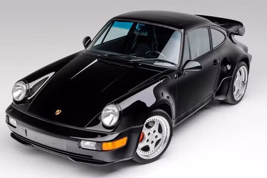 Xế cổ Porsche 911 được rao bán gần 30 tỷ đồng