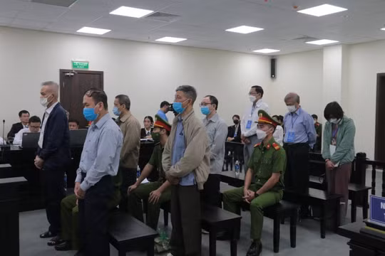 Cựu Thứ trưởng Bộ Y tế Cao Minh Quang mong muốn HĐXX xem xét, giảm nhẹ hình phạt