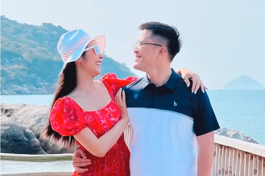 Hoa hậu Ngọc Hân thông báo chính thức lên xe hoa vào tháng 12
