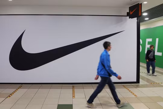 Tổng thống Ukraine “biết ơn” Nike vì rời thị trường Nga