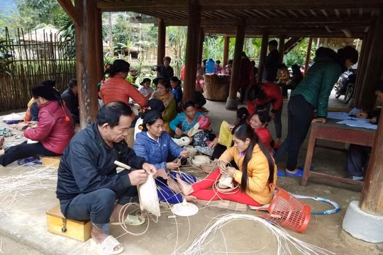 Làn gió mới để đồng bào dân tộc thiểu số và miền núi phát triển