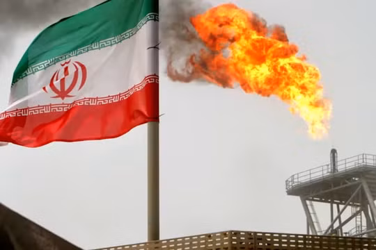 Nga có thành công trong việc kéo dầu thô Iran khỏi phương Tây?