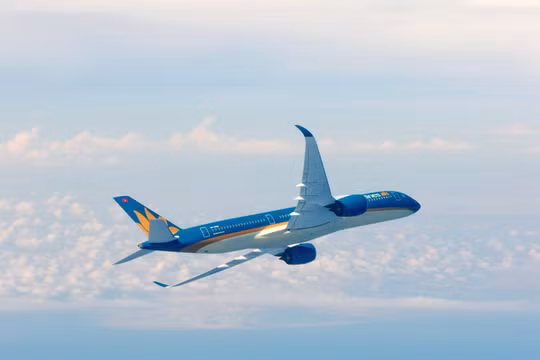 Vietnam Airlines triển khai dịch vụ làm thủ tục trực tuyến tại sân bay Đồng Hới