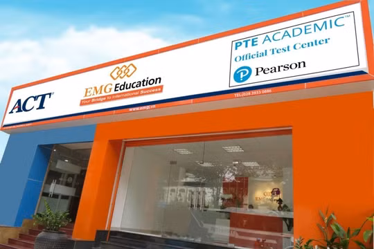 Chương trình tiếng Anh tích hợp: 'Con gà đẻ trứng vàng' của EMG Education bất chấp đại dịch và lùm xùm về chất lượng