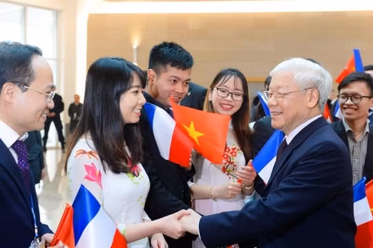 Ngày tôn vinh tiếng Việt trong cộng đồng người Việt Nam ở nước ngoài