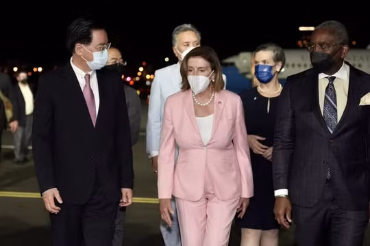 Trung Quốc phản đối chuyến thăm Đài Loan của bà Pelosi