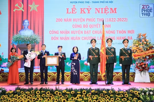 Huyện Phúc Thọ (Hà Nội): Đón nhận Huân chương Lao động hạng Ba và Quyết định đạt chuẩn Huyện nông thôn mới