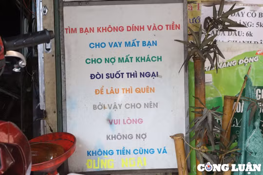 Ấm lòng biển hiệu của tiệm sửa xe ‘có tiền cũng vá, không tiền cũng vá’