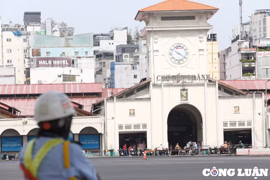Sắp trả mặt bằng trước chợ Bến Thành (TP HCM)