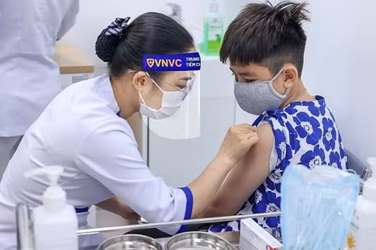 Quyết liệt thực hiện mua vaccine cho trẻ 5 - 11 tuổi