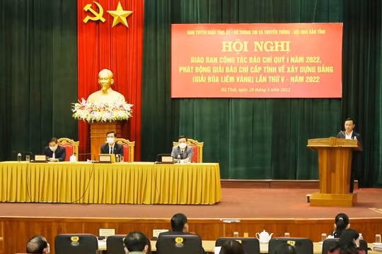 Hà Tĩnh: Phát động Giải Búa liềm vàng và Giải Báo chí viết về gương người tốt, việc tốt năm 2022