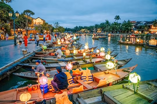 Tiêu điểm: Sẵn sàng mở cửa du lịch nhưng vẫn cần gỡ khó