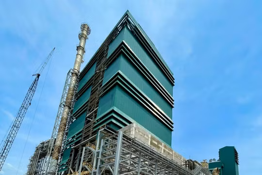 Thực hư việc Nhà máy Bột - Giấy VNT19 thi công đường ống xả thải hướng ra vịnh Việt Thanh?