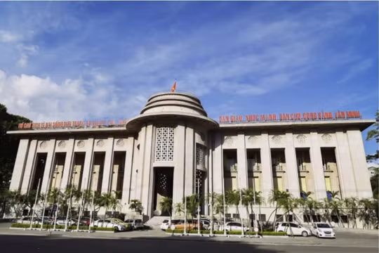 Ngân hàng Nhà nước khuyến cáo người gửi tiền không nên rút tiền trước hạn