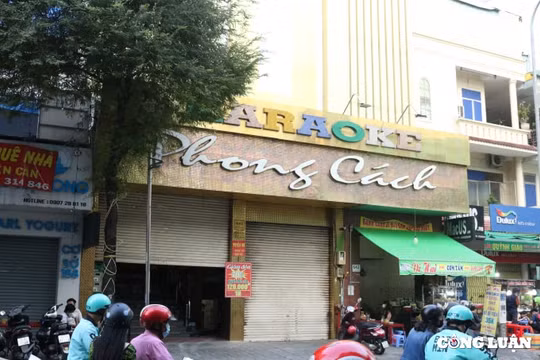 Karaoke ở TP. HCM mở rồi lại đóng: Liệu có cần thiết?