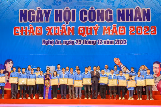 Không để doanh nghiệp nợ lương, thưởng của người lao động dịp Tết