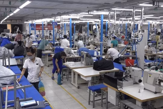 “Bí quyết vượt dịch của May 10 là tăng lương, xây nhà trẻ để giữ chân người lao động”