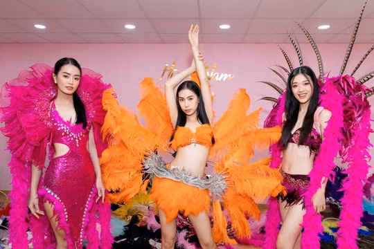 Thí sinh Miss World Vietnam 2022 ‘đốt nóng’ Quy Nhơn với hàng loạt sự kiện lễ hội