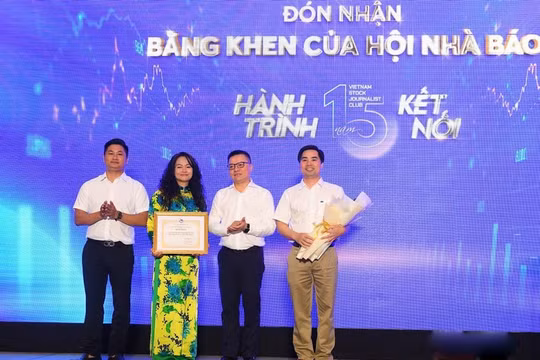 Câu lạc bộ Nhà báo chứng khoán Việt Nam: Tiếp tục khẳng định vai trò, trách nhiệm xã hội