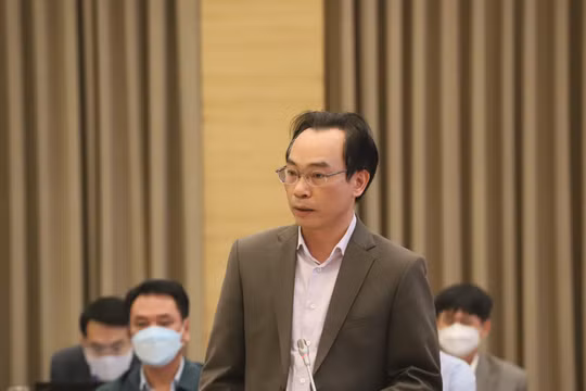 Thứ trưởng Bộ GD&ĐT: Với giao thông như Hà Nội thì ưu tiên giờ học của học sinh trước