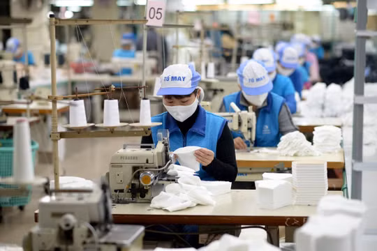 Lao động bị mất việc làm trước Tết Nguyên Đán: Điều không ai muốn!