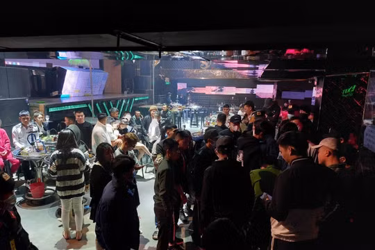 Đột kích Bar 38 Night Club, phát hiện 26 thanh niên dương tính với chất ma túy