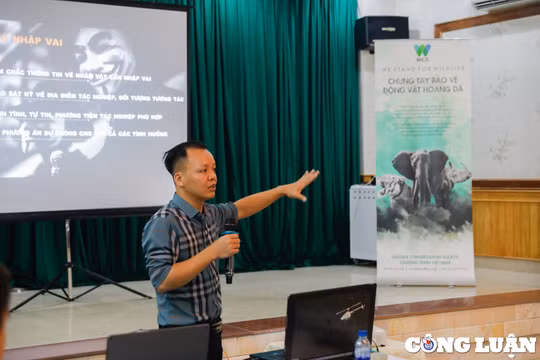 "Đi và Kể": Báo chí và câu chuyện về sự sống còn của động vật hoang dã
