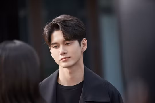 Cựu thành viên Wanna One, Ong Seong Wu đóng chính trong 'Cô nàng mạnh mẽ 2'
