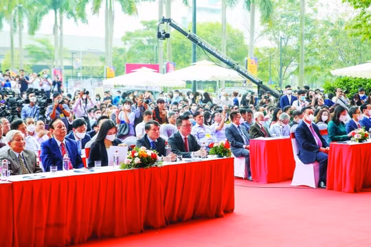 Vài cảm nhận từ một cuộc tọa đàm