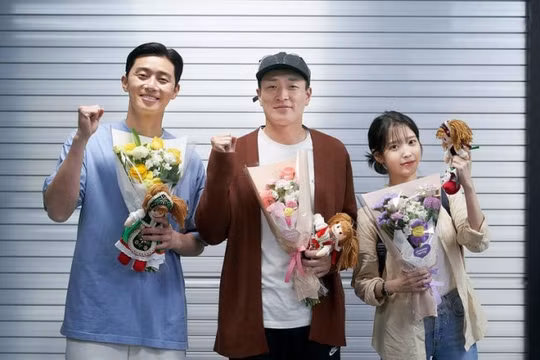 ‘Dream’: Bộ phim của IU và Park Seo Joon hoàn thành sau 2 năm