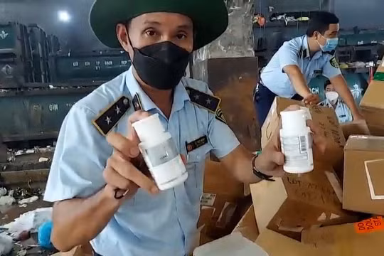 Tiêu hủy mỹ phẩm, thuốc tây không rõ nguồn gốc trị giá gần 20 tỷ đồng