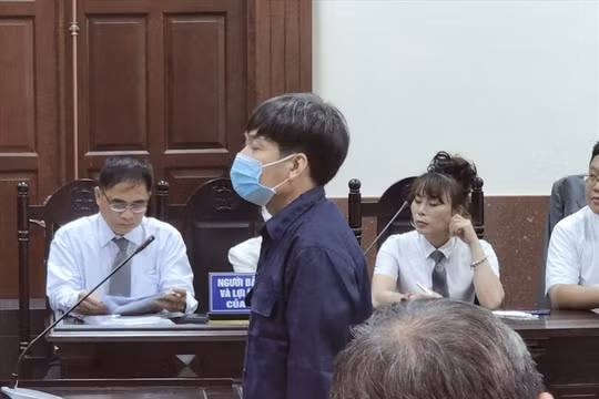 Cựu phóng viên Nguyễn Hoài Nam được giảm án còn 2 năm tù