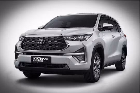 Người dùng Indonesia phải chờ nửa năm để nhận Toyota Innova 2023