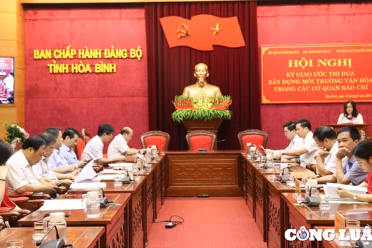 Xây dựng môi trường văn hoá trong các cơ quan báo chí và văn hoá người làm báo Việt Nam