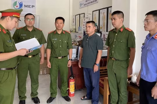 Khởi tố, bắt tạm giam Phó Giám đốc Công ty cổ phần dâu tằm tơ Mộc Châu