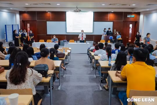 Kỳ thi đánh giá năng lực đợt 2: Gần 70% thí sinh thi lại để cải thiện điểm