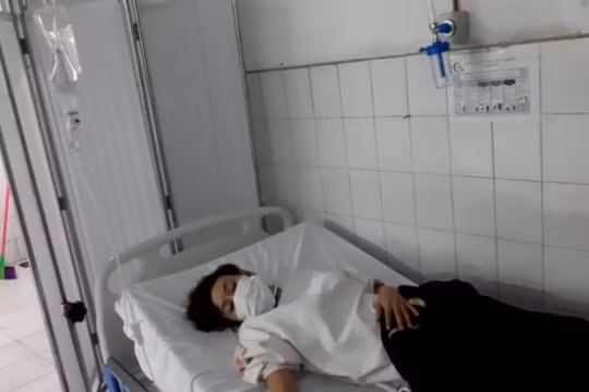 Phòng GD-ĐT quận 7, TP. HCM làm rõ vụ đuổi việc nữ giáo viên uống thuốc tự tử