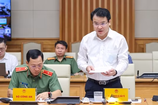 Giải ngân vốn đầu tư công: "Chạy đua" với thời gian để kịp tiến độ